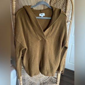 Aerie mustard tan hooded sweater